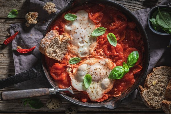 les ustensiles pour des plats à base de légumes de saison