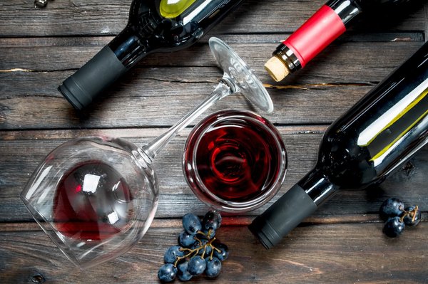 Comment choisir le vin idéal pour un dîner en famille ?