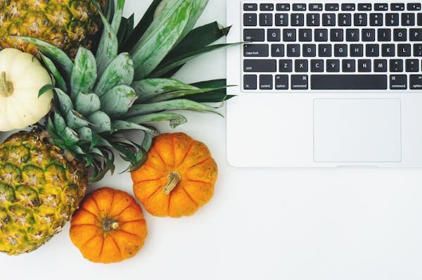 Livraison de fruits au bureau à lyon : santé et bonne humeur !